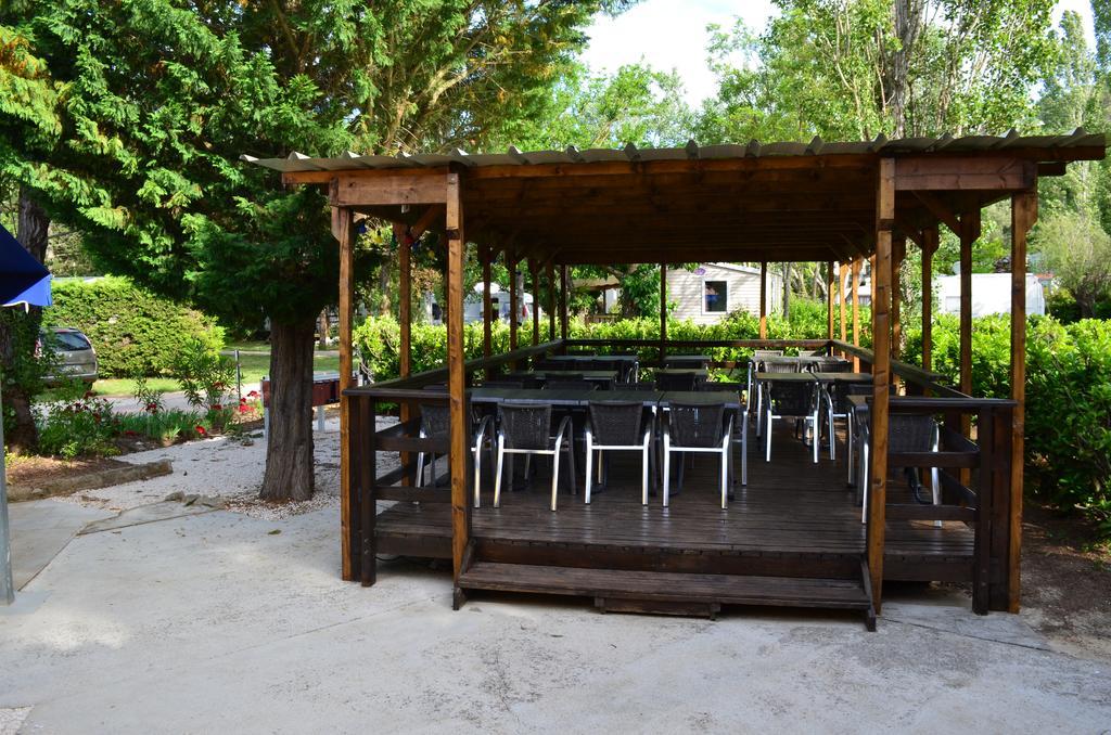Camping La Vidaresse Hotel Sainte-Anastasie-sur-Issole Exterior photo